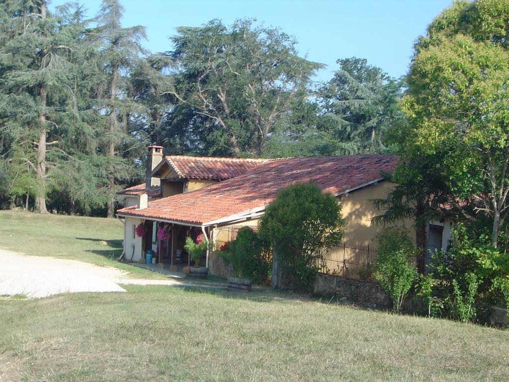 Bed and Breakfast Relais Du Haget Cravenceres Экстерьер фото